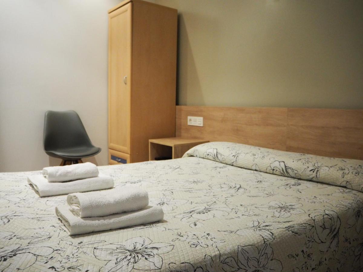 Pension Acella Pamplona Kültér fotó